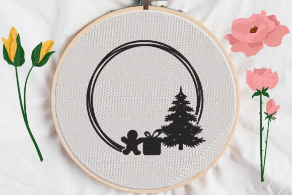 Review: Christmas Tree Wreath Monogram Frame
